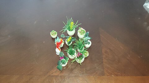 Chuangdi 12 Pieces Miniature Dollhouse Plant Flowers
