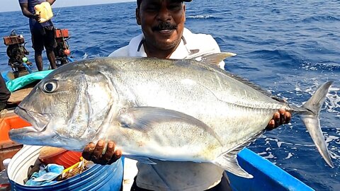 Catching Giant Trevally, Blacktip Trevally & Cobia Fish in the Deep Sea, trendyfishingworldwide
