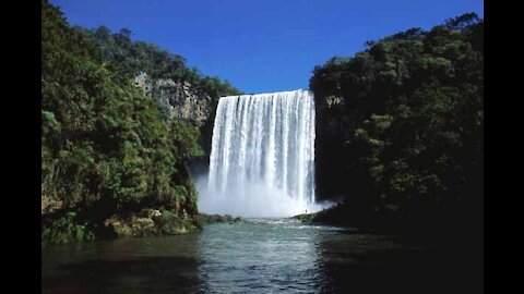 Waterfall sound to relax