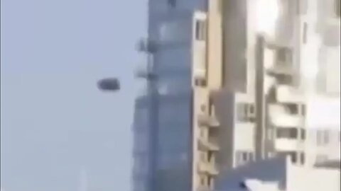 Silver Metallic UFO Shocked Eyewitness Filming This Flying Past @ufonews1