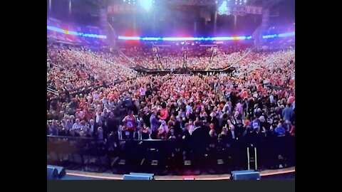 Big Crowd in President Trump and Bill O’Reilly’s History Tour in Houston, Texas.