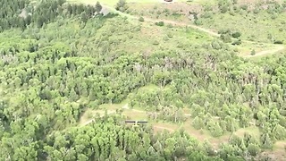 Pilot Performs Awesome Take-Off Diving Off A Cliff