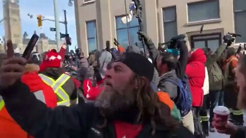 CANADIANS SINGING ANTHEM WHILE RIOT POLICE PUSH