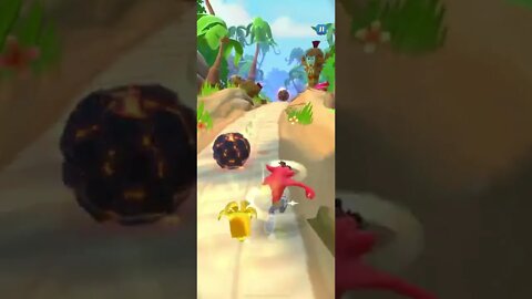 Crash Bandicoot: On The Run! Inferno Crab Battle Run Gameplay On Beach Jungle