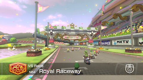 Mario Kart 8 Deluxe - 50cc (Hard CPU) - (N64) Royal Raceway