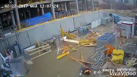 Construction Site Workers Escape Injury In The Nick Of Time