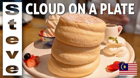 FLUFFY Japanese SOUFFLE PANCAKE in MALAYSIA - Soft Cloud 🇲🇾