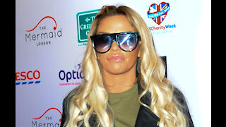 Katie Price 'acts stupid'