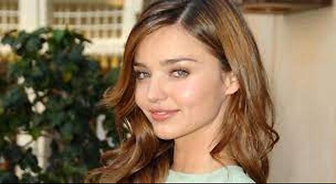 Miranda kerr Bio| Miranda kerr Instagram| Lifestyle and Net Worth and success story| Kallis Gomes