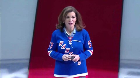Read the Room: NY Governor Kathy Hochul Booed by Rangers Fans