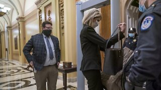 Lawmakers Screened Before Entering House Chamber