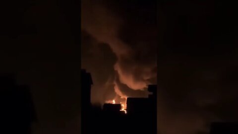 A Russian missle has reportedly struck an oil depot near #kyiv. The blaze is massive and multiple
