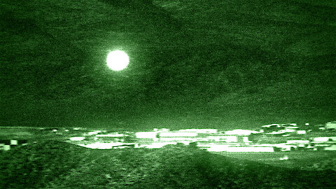 'Exclusive' UFO sighting over secret alien base Area 51