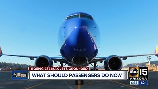 What passengers should do if plane grounded