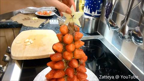 Step by Step DIY: Strawberry Christmas tree