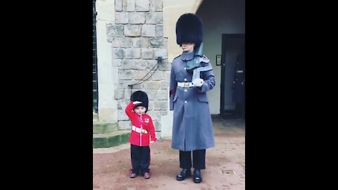 Queen's Guard Makes Little Boy's Birthday Wish Come True!