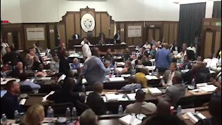 UPDATE 2 - Eight hours of disruption and screaming at Nelson Mandela Bay council meeting (vcy)