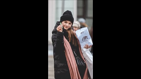 Taking Great Photos In Seventh Avenue Street Colombia.