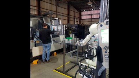 Okuma Lathe Machine Tending Robot by BTS