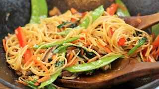 How to make vegetable lo mein