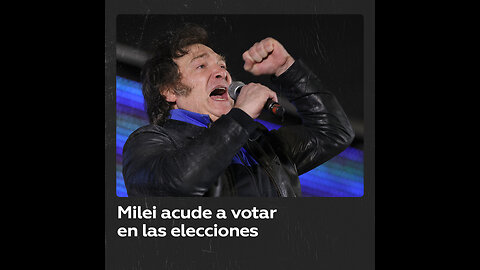 Milei ejerce su voto en las elecciones de Argentina