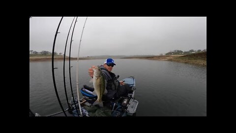 2021 Finale on Camanche (Early Winter Bass Fishing)