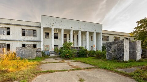 Inside the Haunting World of an Abandoned Mental Asylum