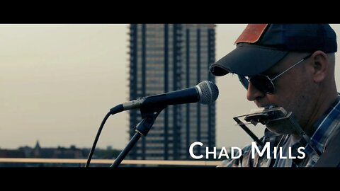 Chad MIlls plays his original song, "Fences" Live at Indy Skyline Sessions Sumer 2019