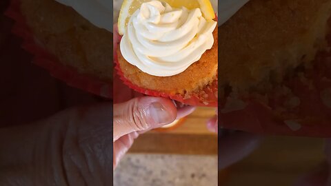 You can have the keto cupcake and eat it #ketovegan
