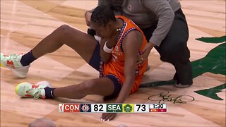 Hayes Hit In The THROAT, But Ref Calls Foul On HER | Connecticut Sun vs Seattle Storm #WNBA