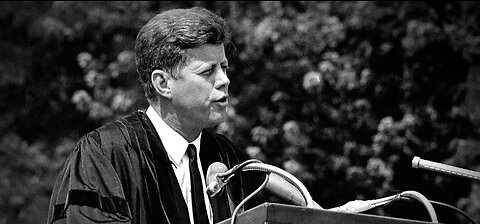 Mbas 60 vitesh ky fjalim madhështor i Presidentit John F. Kennedy mbi paqen ja vlen të dëgjohet ...