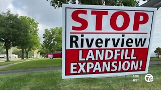 People in Riverview protest landfill expansion