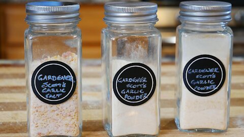 How to Make Garlic Powder (Complete Tutorial)