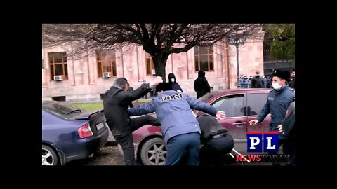 Violence Erupts Between Protesters and Pashinyan Supporter In Yerevan Armenia