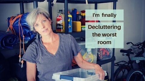 Declutter, Organize & Clean with Me | Minimalist Decluttering Tips