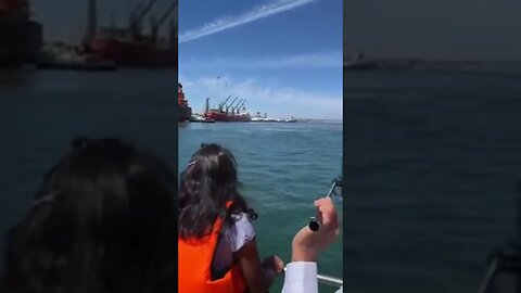 Plane ditches into the port in Mexico