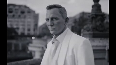 Daniel Craig Weapon Of Choice