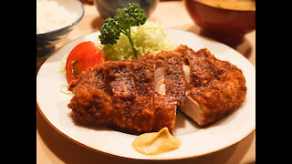 Super Crunchy Deep Fried Pork Tonkatsu - Tonkyu Restaurant Tokyo Japan