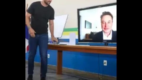 Ministro e Elon Musk inauguram serviço de internet da Starlink em escola do Amazonas
