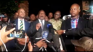 MEDIA: SA President Cyril Ramaphosa outside Winnie Madikizela-Mandela's home in Soweto (3s2)