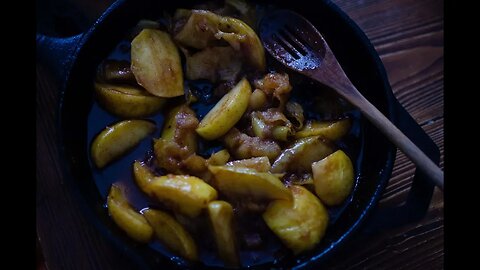 Venison Roast with Fried Apples