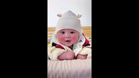 Cute Baby Try to Talk