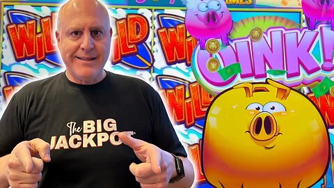 Max Betting Rich Little Piggies Slots... What Could Go Wrong?