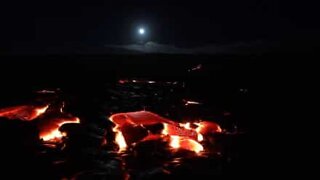 Supermåne över Kilauea-vulkanen på Hawaii