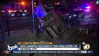 Good Samaritan helps teens after rollover crash