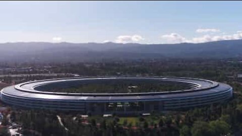 Images aériennes du nouveau siège d'Apple en Californie