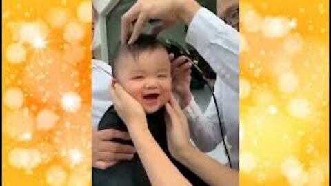 Os bebês são impressionantes e engraçados. Não consigo para de rir. Barbearia e bebê