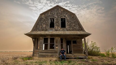Abandoned and Forgotten Eatons Catalogue House in Saskatchewan