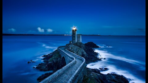 Beautiful "Lighthouse" Scenes Accompanied by Relaxing, Calming and Easy Listening Instrumental Music