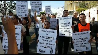 SOUTH AFRICA - Cape Town - Musicians and artists marched to the Cape Town Train Station (Video) (jsk)